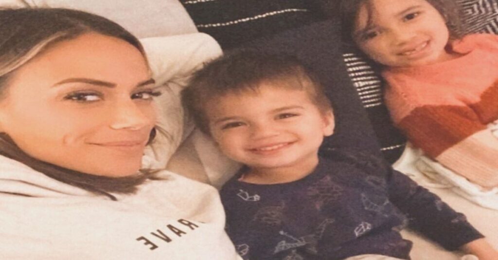 Jana Kramer net worth