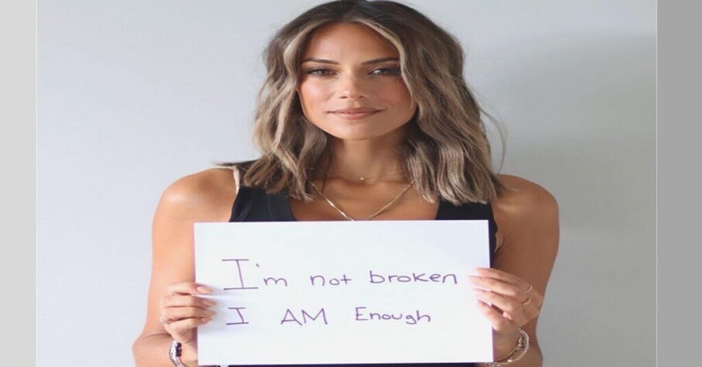 Jana Kramer Net Worth 2023: age, husband, height & more details Jana Kramer net worth