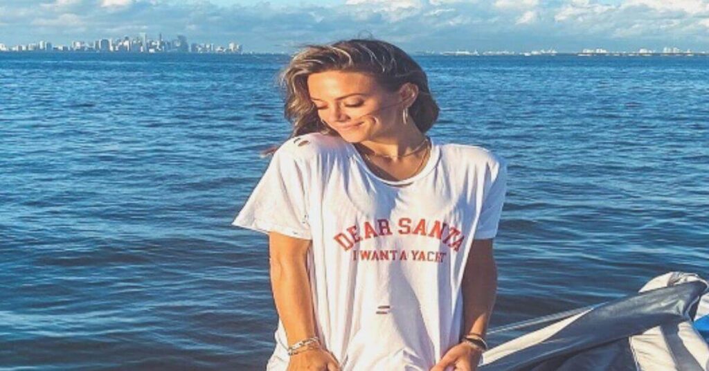 Jana Kramer net worth