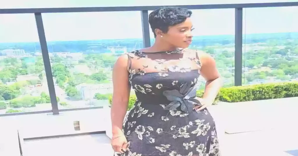 April Mason Net worth