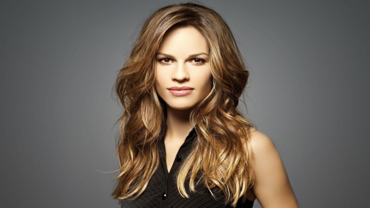 Hilary Swank Net Worth, Age, Height & More Details