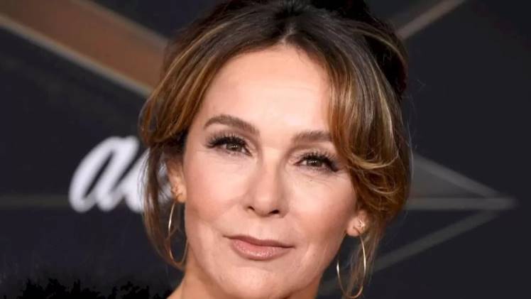 Jennifer Grey Net Worth, Age, Height & More Details