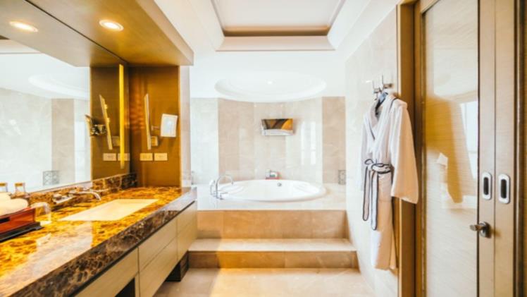 Making Small Bathrooms Look Bigger With The Right Tile Selection